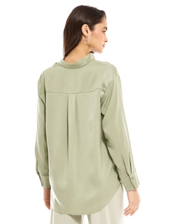 9a9d1cfb-dc7c-4fb9-b5c2-a9414161c120_size1080_cropCenter Solid Shirt